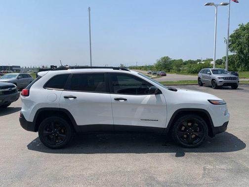2018 Jeep Cherokee Sport