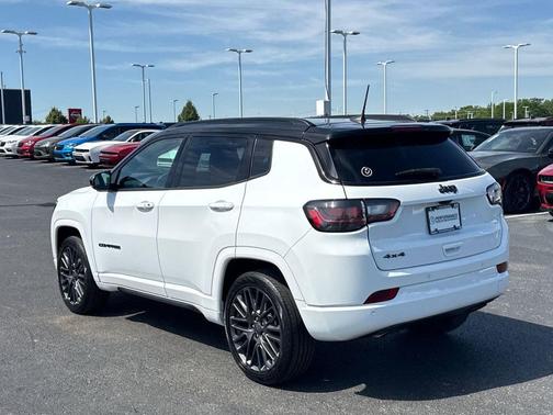 Bright White Clearcoat 2023 Jeep Compass High Altitude