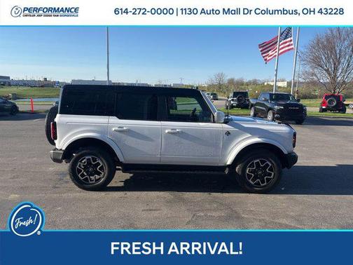 Oxford White 2025 Ford Bronco Outer Banks