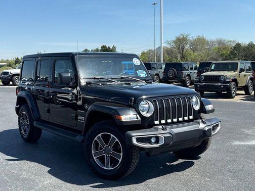2023 Jeep Wrangler 4-Door Sahara