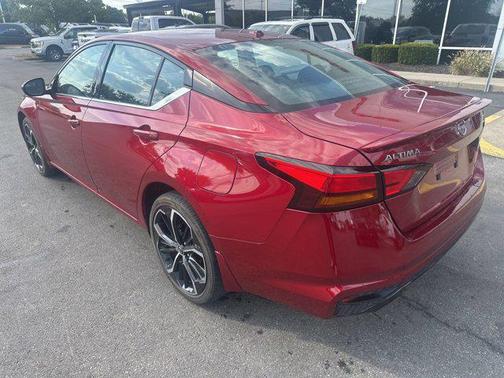 2023 Nissan Altima SR Intelligent AWD