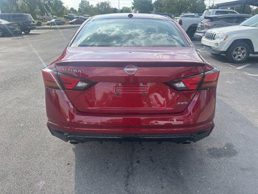2023 Nissan Altima SR Intelligent AWD
