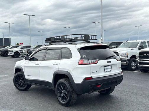 2020 Jeep Cherokee Trailhawk