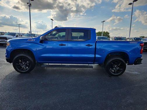 2022 Chevrolet Silverado 1500 Custom Trail Boss