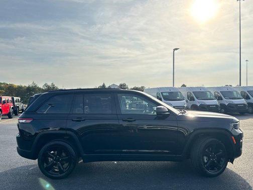 2023 Jeep Grand Cherokee Limited X