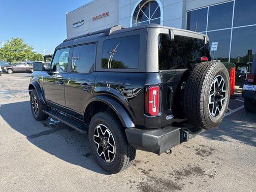 2024 Ford Bronco Outer Banks