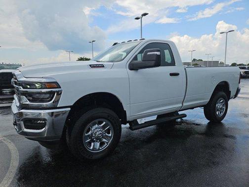 2025 RAM 2500 Tradesman Regular Cab 4x4 8' Box