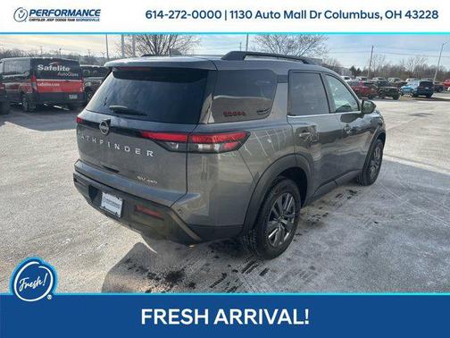 2024 Nissan Pathfinder SV 4WD