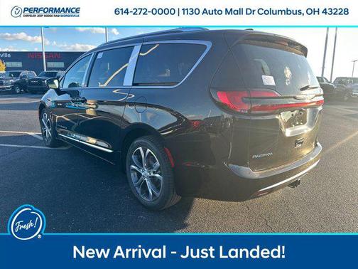 2026 Chrysler Pacifica L