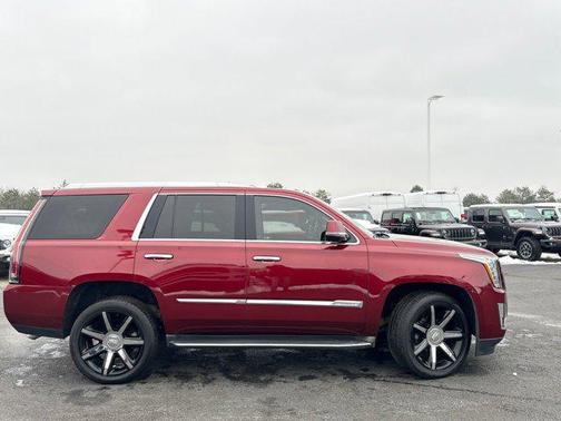 2016 Cadillac Escalade Luxury