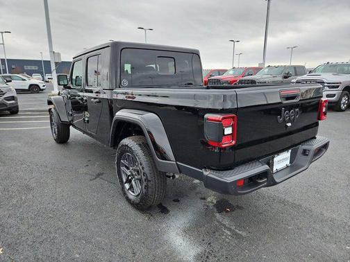 2026 Jeep Gladiator Sport S