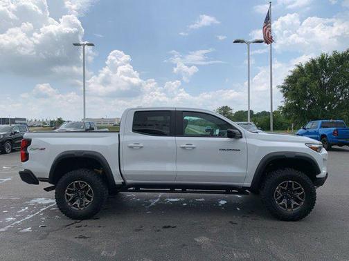 2024 Chevrolet Colorado ZR2