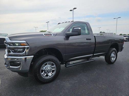 2025 RAM 2500 Tradesman Regular Cab 4x4 8' Box