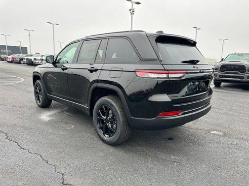 2025 Jeep Grand Cherokee Altitude