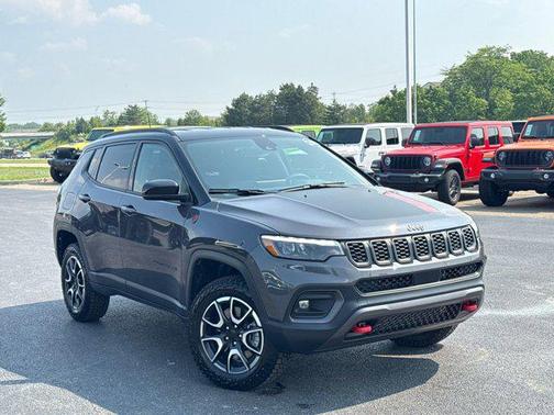 2024 Jeep Compass Trailhawk