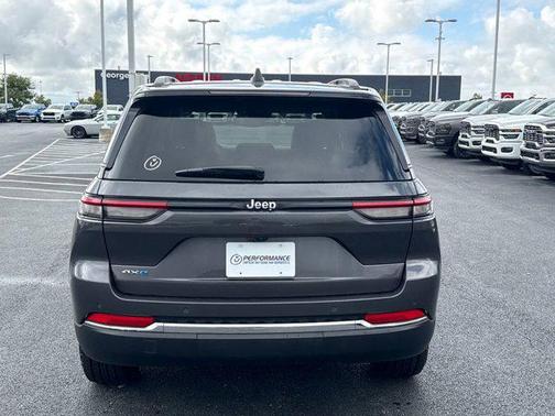 2024 Jeep Grand Cherokee 4xe Base