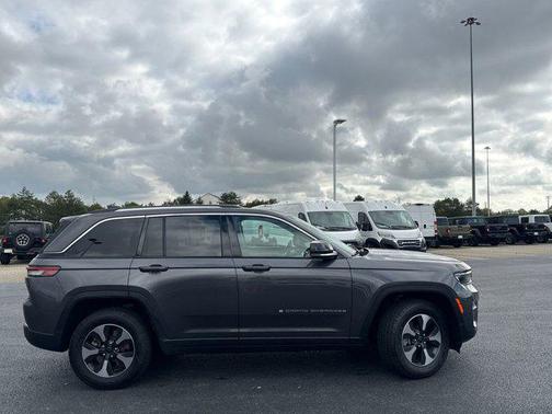 2024 Jeep Grand Cherokee 4xe Base