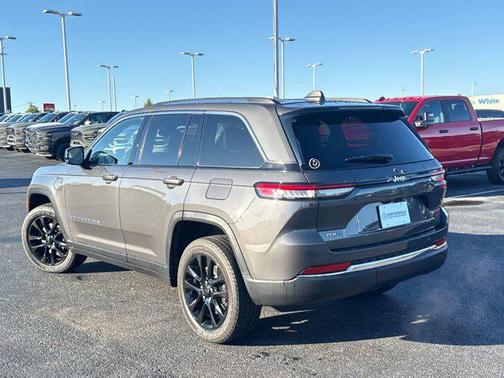 2022 Jeep Grand Cherokee 4xe Base