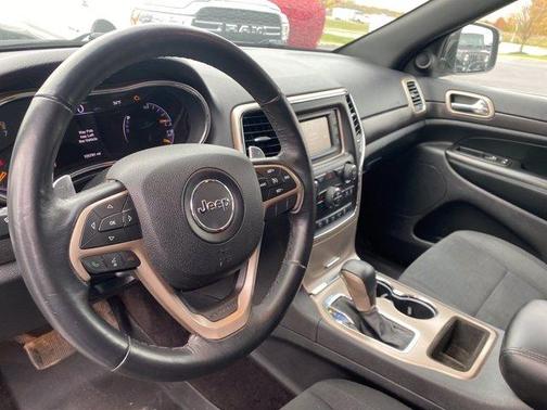 2017 Jeep Grand Cherokee Laredo for sale in Columbus, OH - image 10