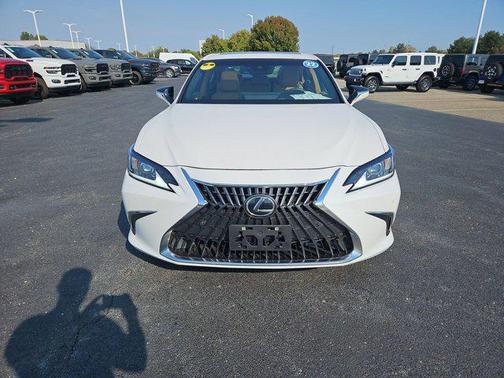 2022 Lexus ES 250 Base