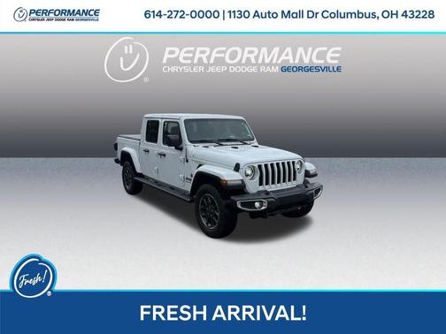 Bright White Clearcoat 2021 Jeep Gladiator Overland