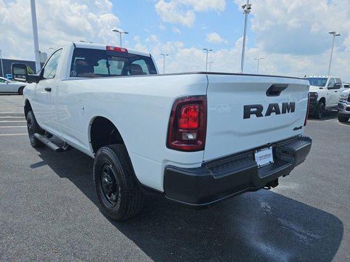 2025 RAM 2500 Tradesman Regular Cab 4x4 8' Box