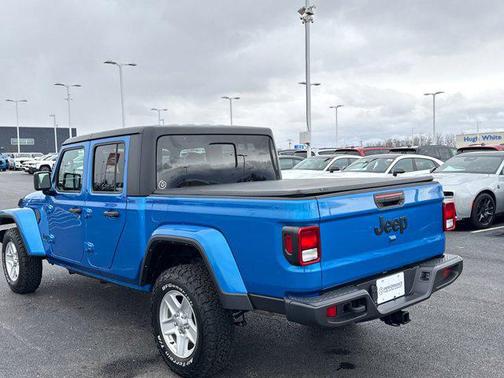 2022 Jeep Gladiator Sport S