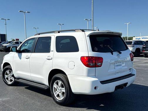 2015 Toyota Sequoia SR5