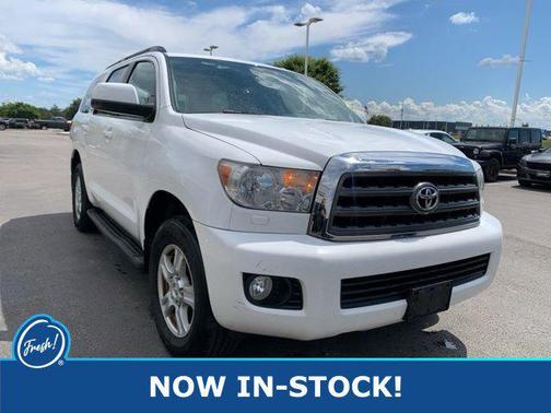 2015 Toyota Sequoia SR5