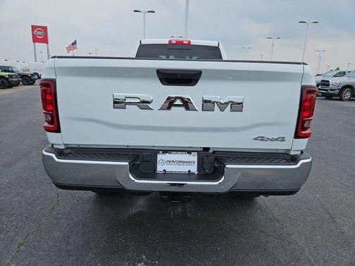 2025 RAM 2500 Tradesman Crew Cab 4x4 8' Box