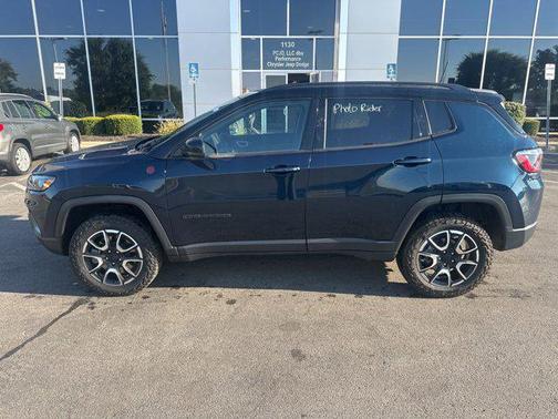 2024 Jeep Compass Trailhawk