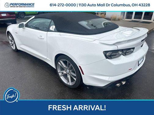 2022 Chevrolet Camaro RWD Convertible LT1