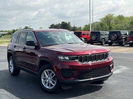 2024 Jeep Grand Cherokee Laredo