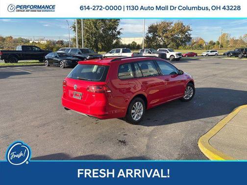 2016 Volkswagen Golf SportWagen TSI S 4-Door