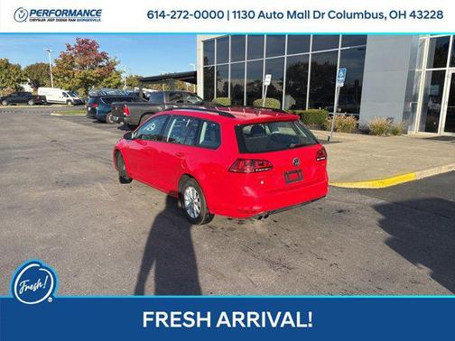 2016 Volkswagen Golf SportWagen TSI S 4-Door