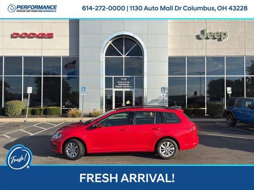 2016 Volkswagen Golf SportWagen TSI S 4-Door