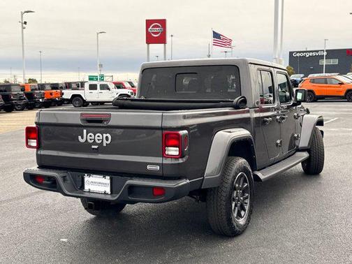 2021 Jeep Gladiator Overland