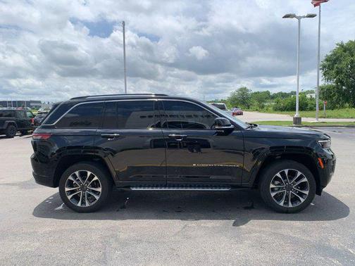 2023 Jeep Grand Cherokee Overland