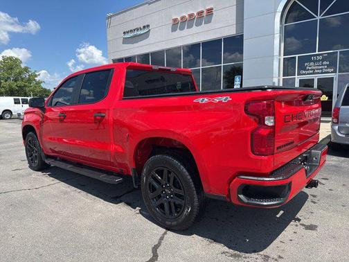 2023 Chevrolet Silverado 1500 Custom