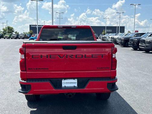 2023 Chevrolet Silverado 1500 Custom