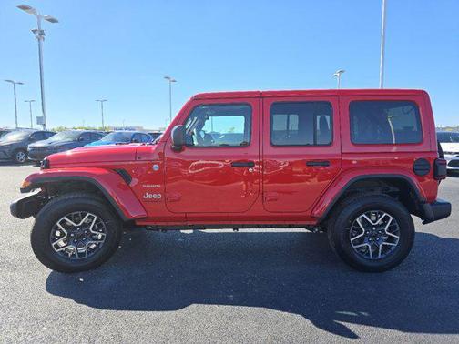 2024 Jeep Wrangler 4-Door Sahara 4x4