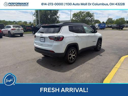 Bright White Clearcoat 2024 Jeep Compass Limited