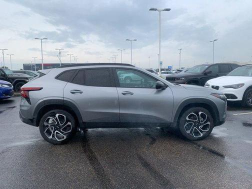 2025 Chevrolet Trax FWD 2RS