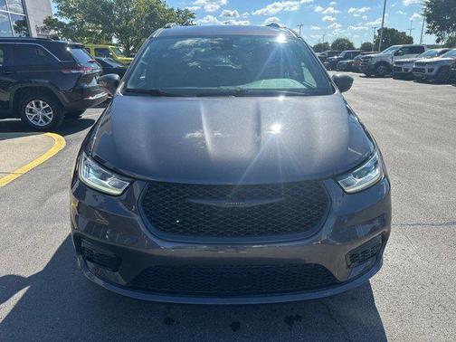 2021 Chrysler Pacifica Touring