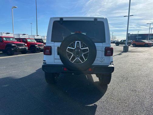 2026 Jeep Wrangler 4-Door Sahara 4x4