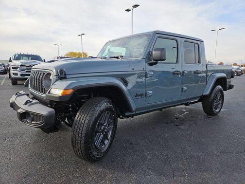 2026 Jeep Gladiator Sport S