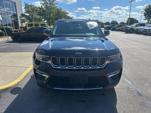 2023 Jeep Grand Cherokee Limited X