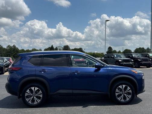 Caspian Blue Metallic 2021 Nissan Rogue SV