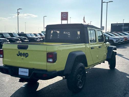 2023 Jeep Gladiator Sport