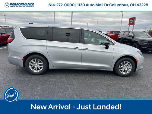 2026 Chrysler Voyager LX